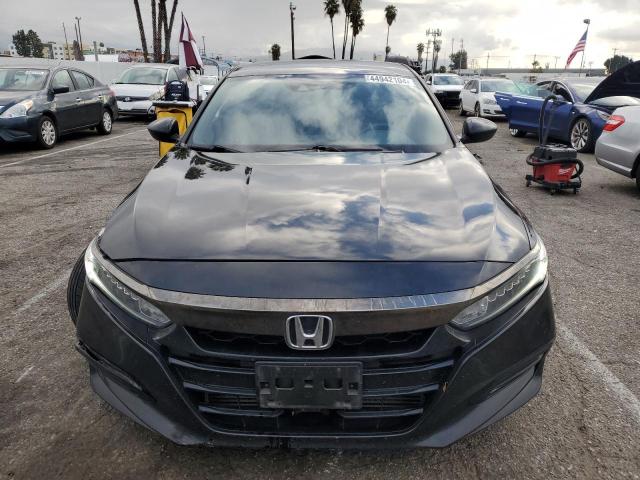 Photo 4 VIN: 1HGCV2F33KA026490 - HONDA ACCORD 