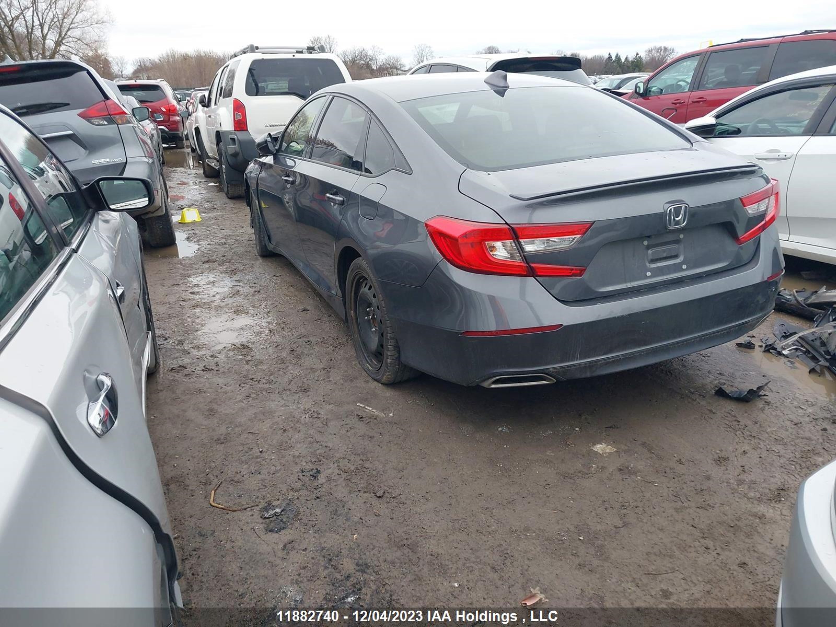 Photo 2 VIN: 1HGCV2F33LA800058 - HONDA ACCORD 