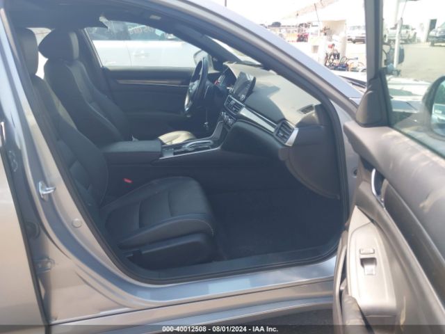 Photo 4 VIN: 1HGCV2F33MA017856 - HONDA ACCORD 