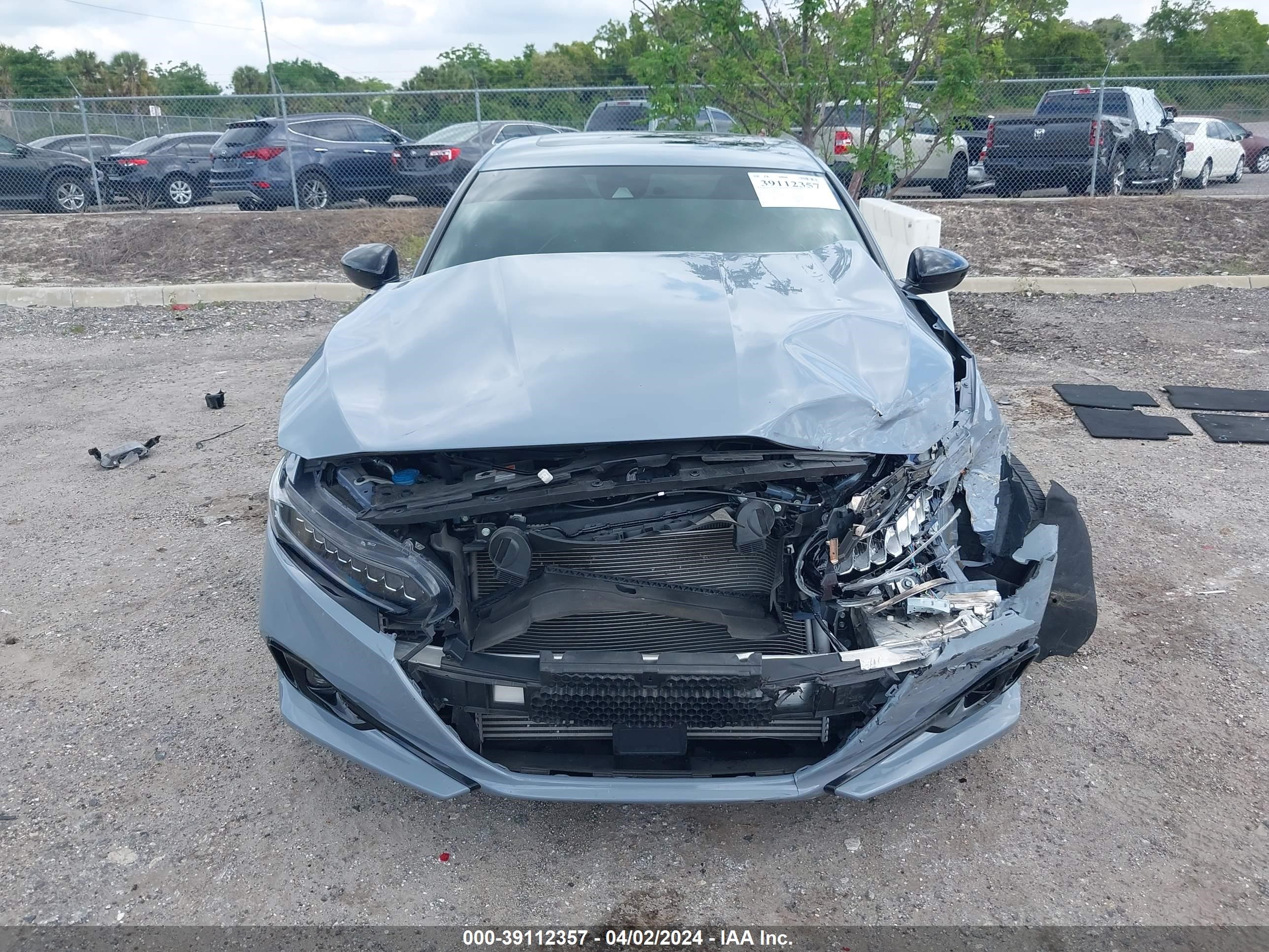 Photo 11 VIN: 1HGCV2F34MA024623 - HONDA ACCORD 