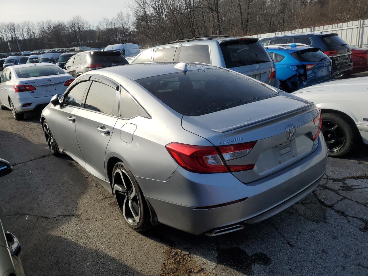 Photo 1 VIN: 1HGCV2F35JA017272 - HONDA ACCORD 