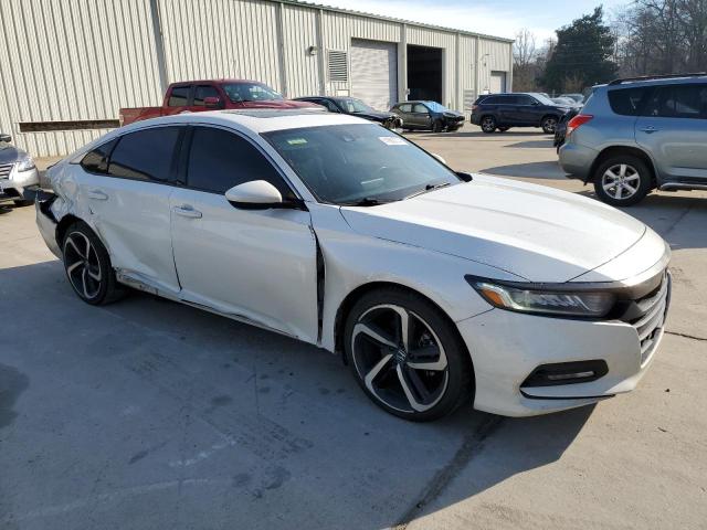 Photo 3 VIN: 1HGCV2F36JA015322 - HONDA ACCORD 