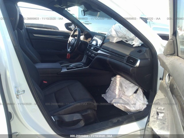 Photo 4 VIN: 1HGCV2F36JA053620 - HONDA ACCORD SEDAN 