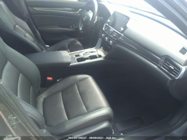 Photo 4 VIN: 1HGCV2F36KA003060 - HONDA ACCORD SEDAN 