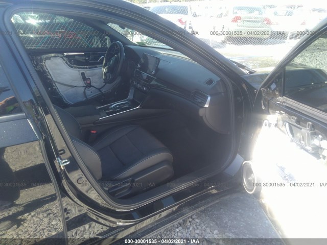 Photo 4 VIN: 1HGCV2F36KA035619 - HONDA ACCORD SEDAN 