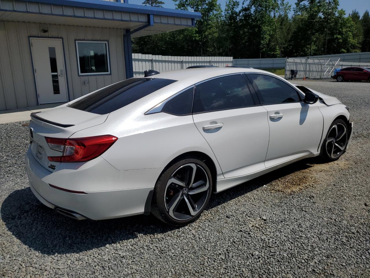 Photo 2 VIN: 1HGCV2F36NA009753 - HONDA ACCORD 