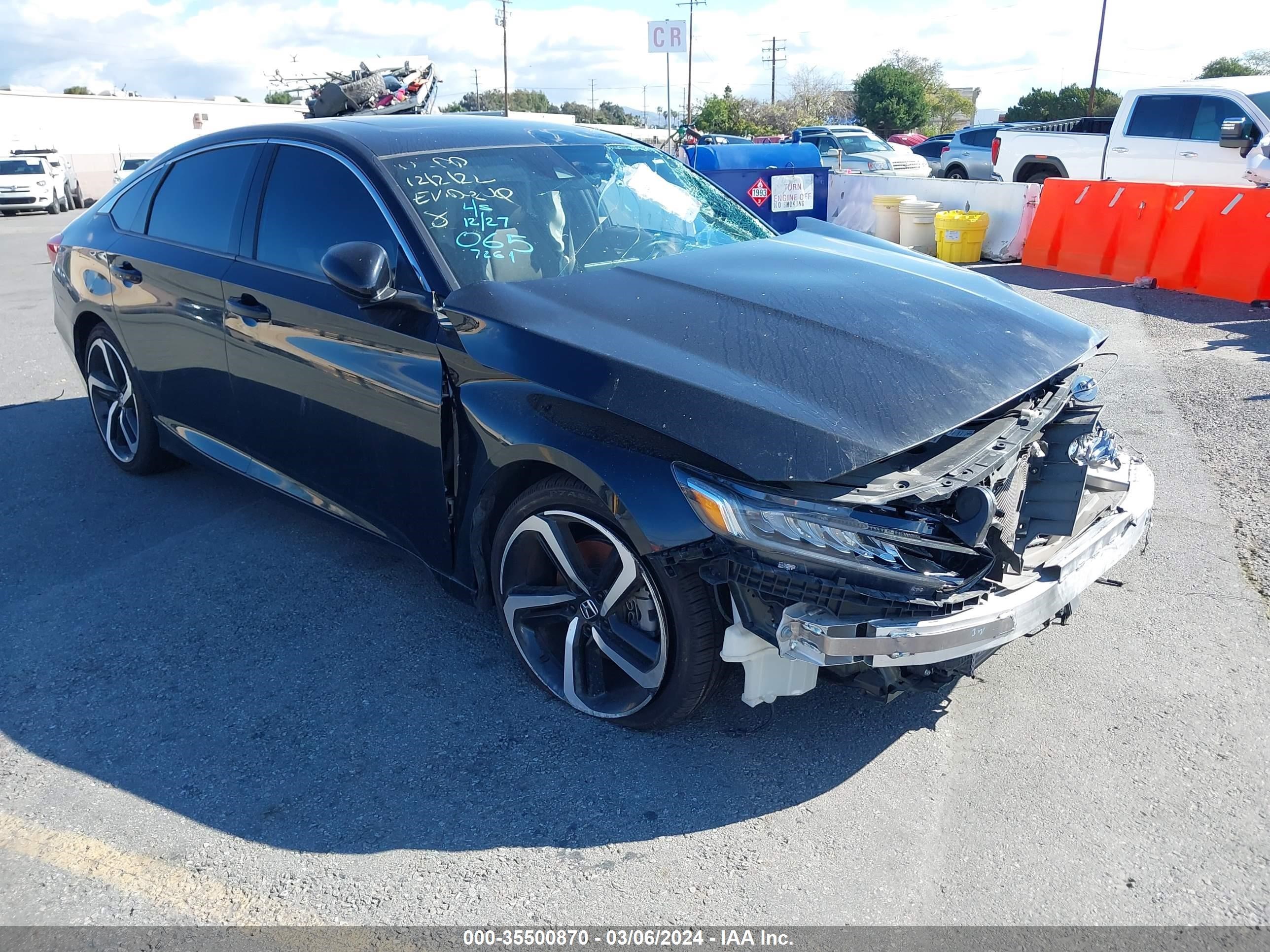 Photo 0 VIN: 1HGCV2F37JA047261 - HONDA ACCORD 