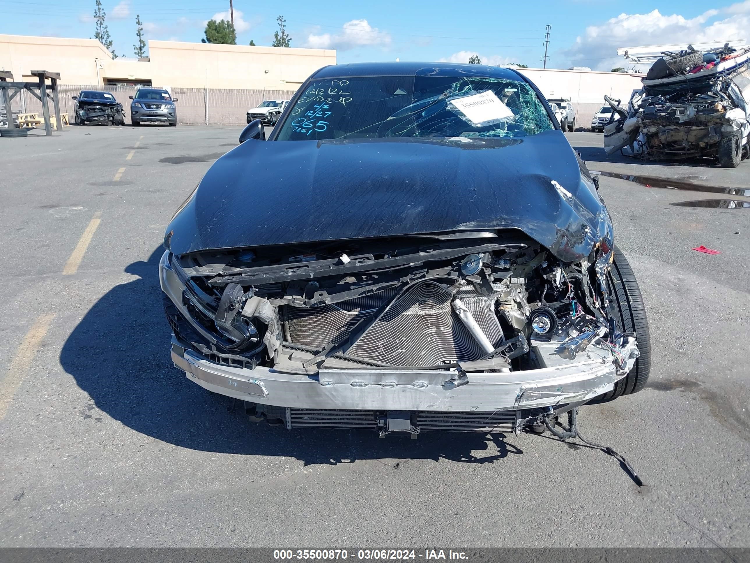 Photo 11 VIN: 1HGCV2F37JA047261 - HONDA ACCORD 