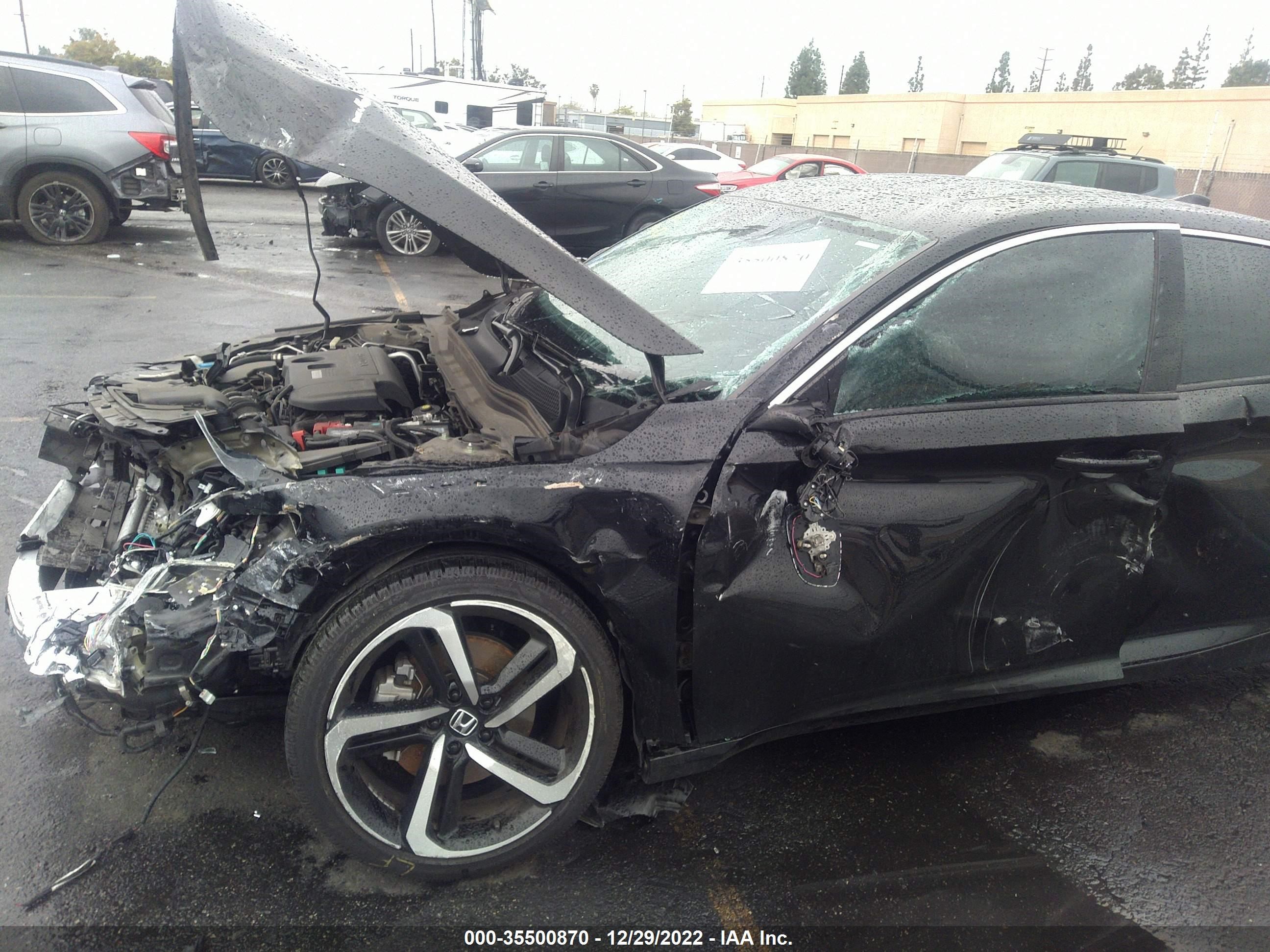 Photo 5 VIN: 1HGCV2F37JA047261 - HONDA ACCORD 