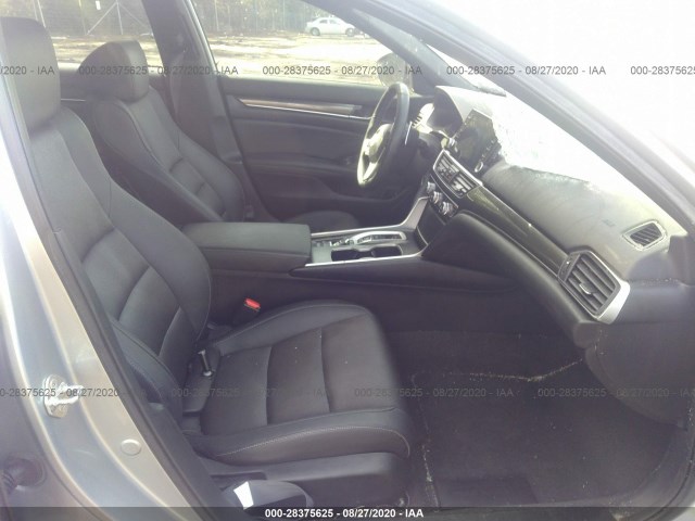 Photo 4 VIN: 1HGCV2F37KA005805 - HONDA ACCORD SEDAN 