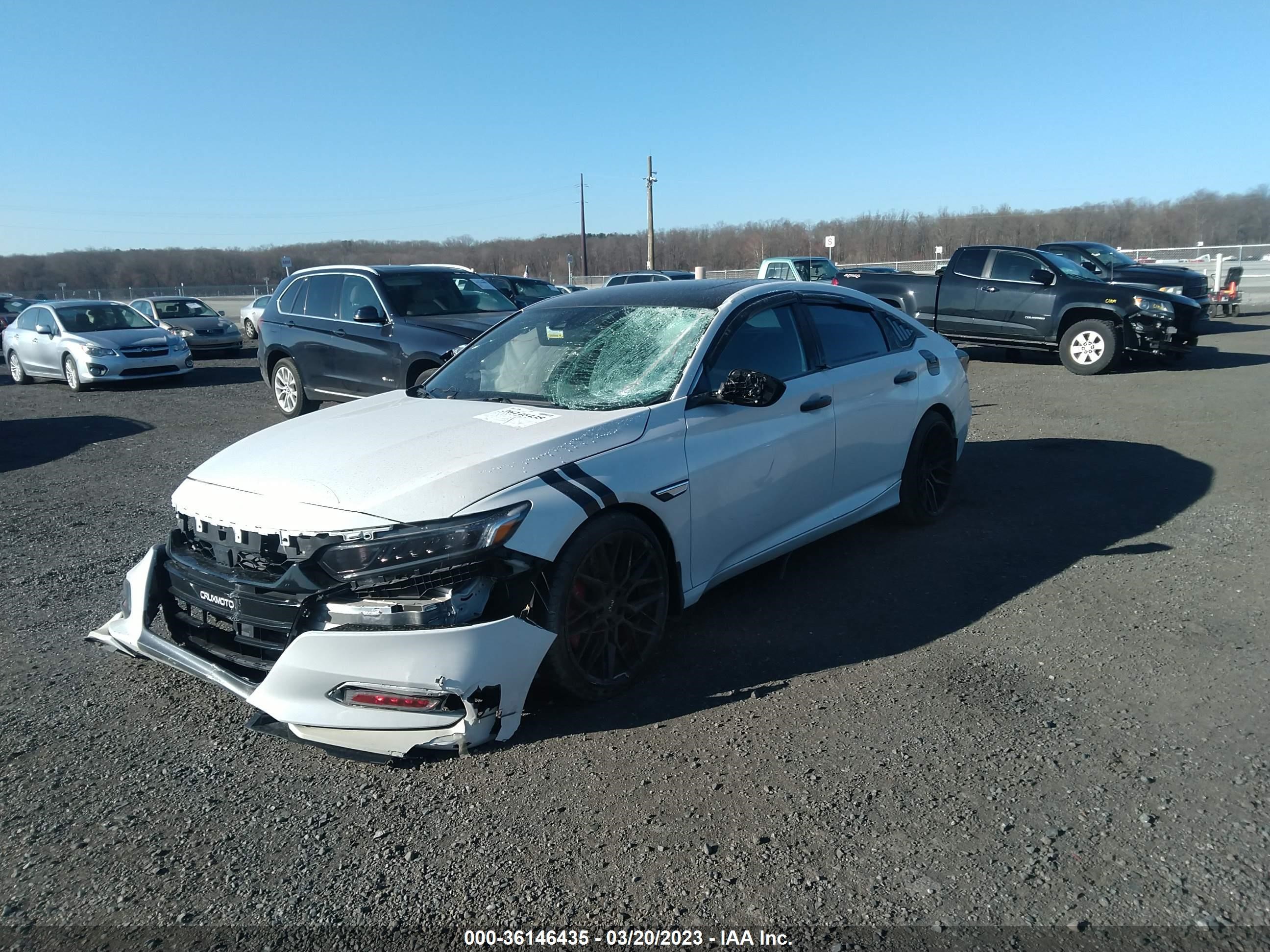 Photo 1 VIN: 1HGCV2F37KA036049 - HONDA ACCORD 