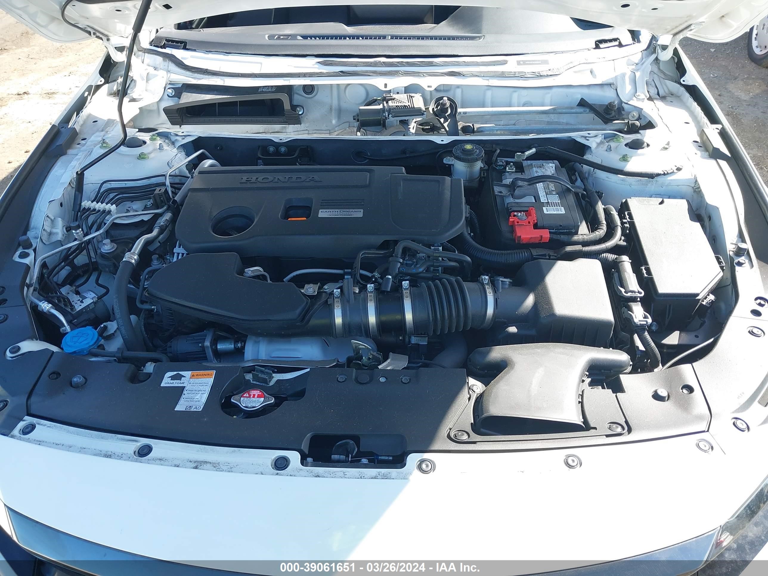 Photo 9 VIN: 1HGCV2F38JA030548 - HONDA ACCORD 