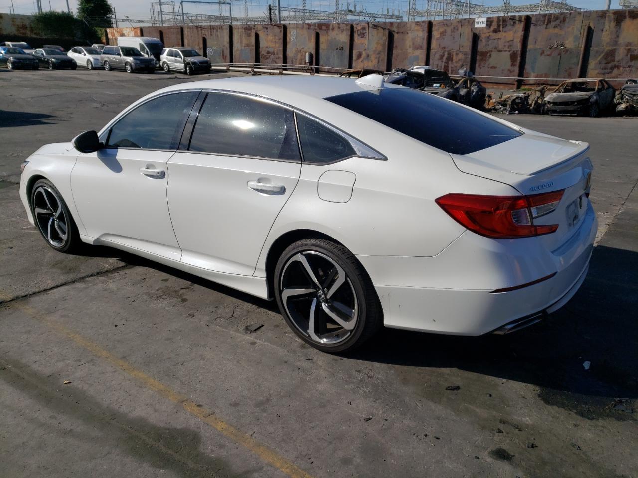 Photo 1 VIN: 1HGCV2F38JA048757 - HONDA ACCORD 