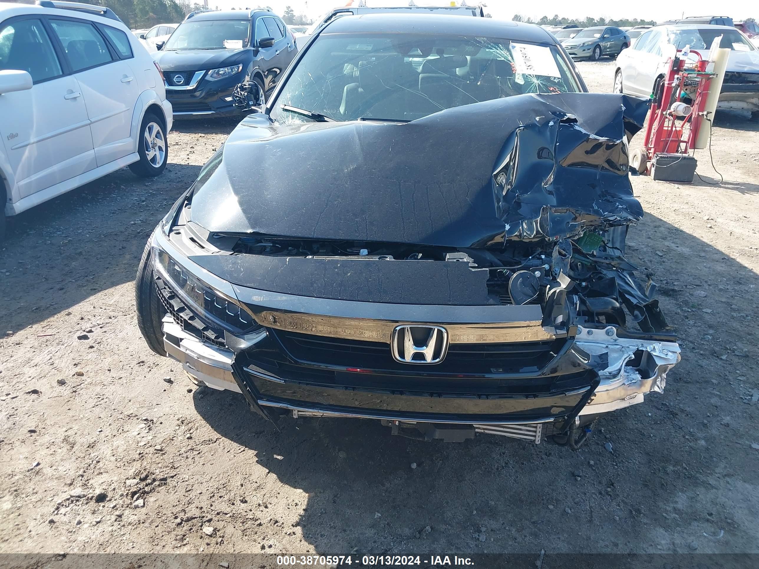 Photo 18 VIN: 1HGCV2F38NA012346 - HONDA ACCORD 