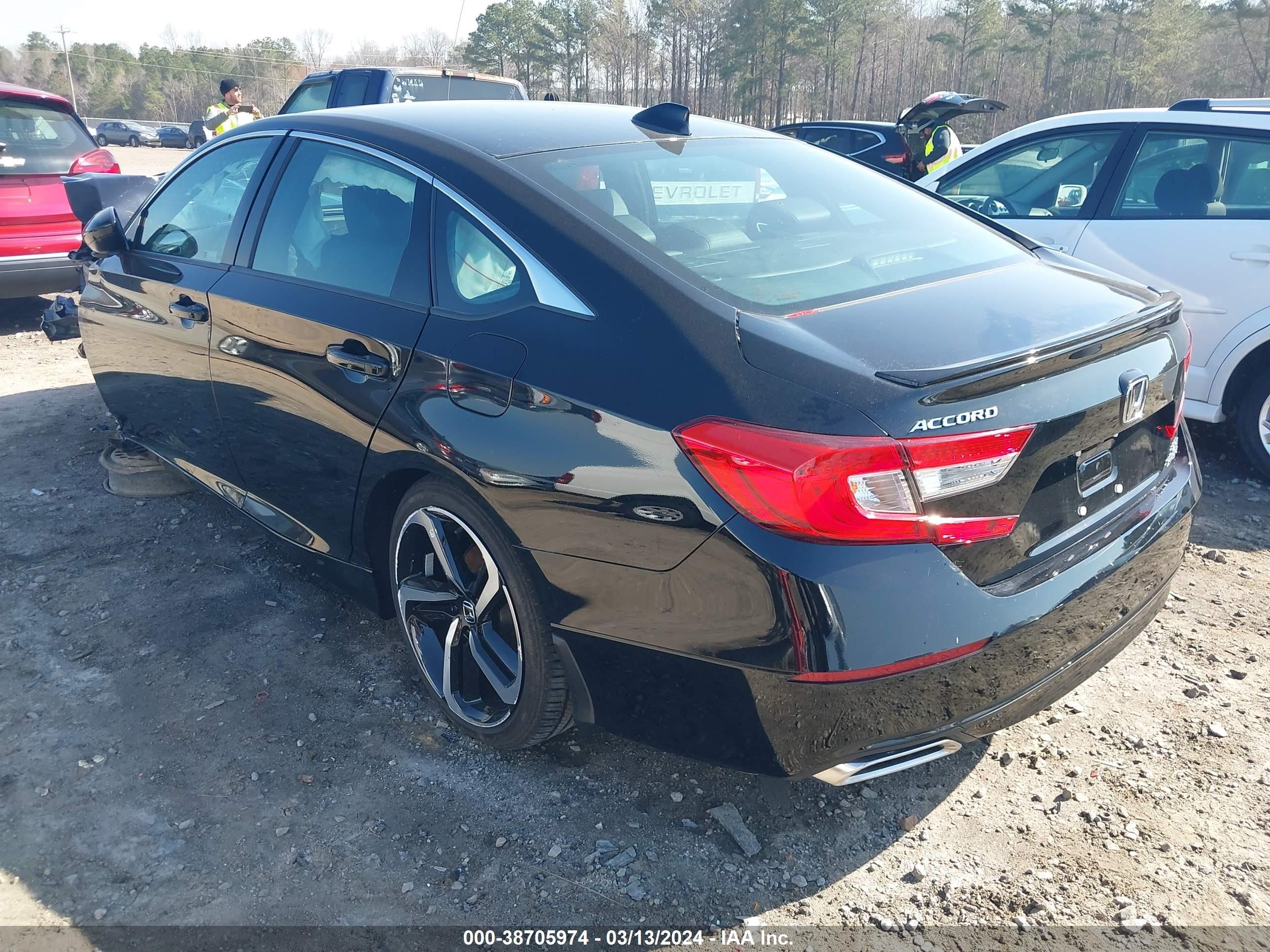 Photo 2 VIN: 1HGCV2F38NA012346 - HONDA ACCORD 