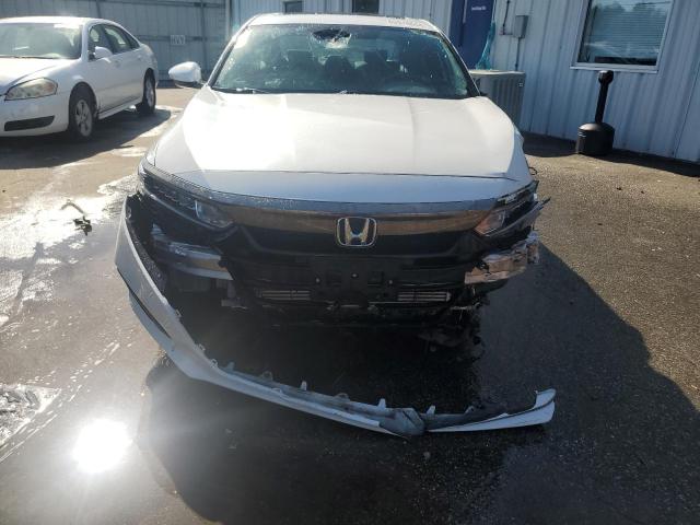 Photo 4 VIN: 1HGCV2F39JA018070 - HONDA ACCORD SPO 