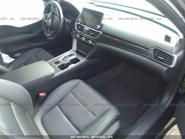 Photo 4 VIN: 1HGCV2F39KA034125 - HONDA ACCORD SEDAN 