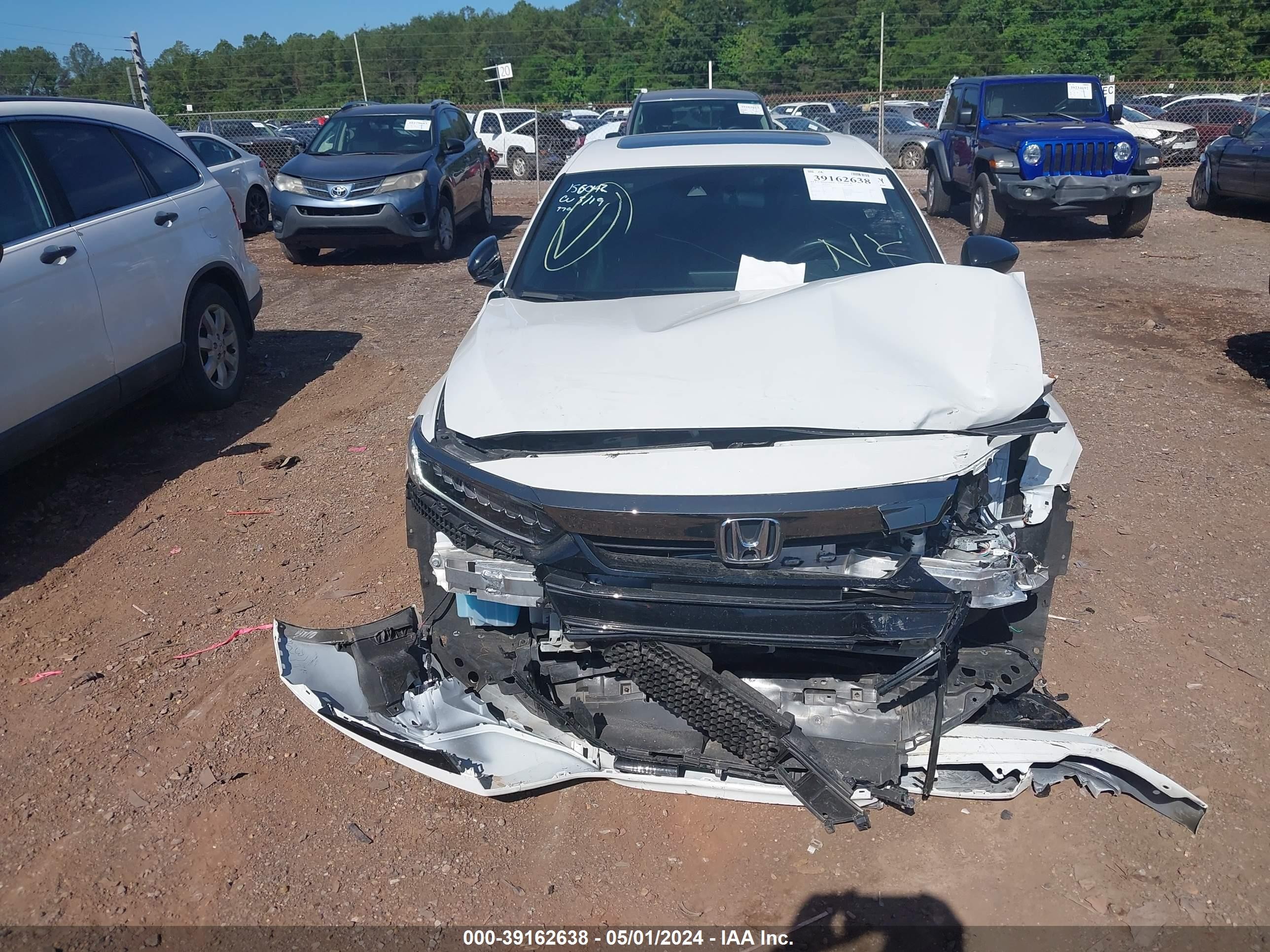 Photo 11 VIN: 1HGCV2F39NA010492 - HONDA ACCORD 