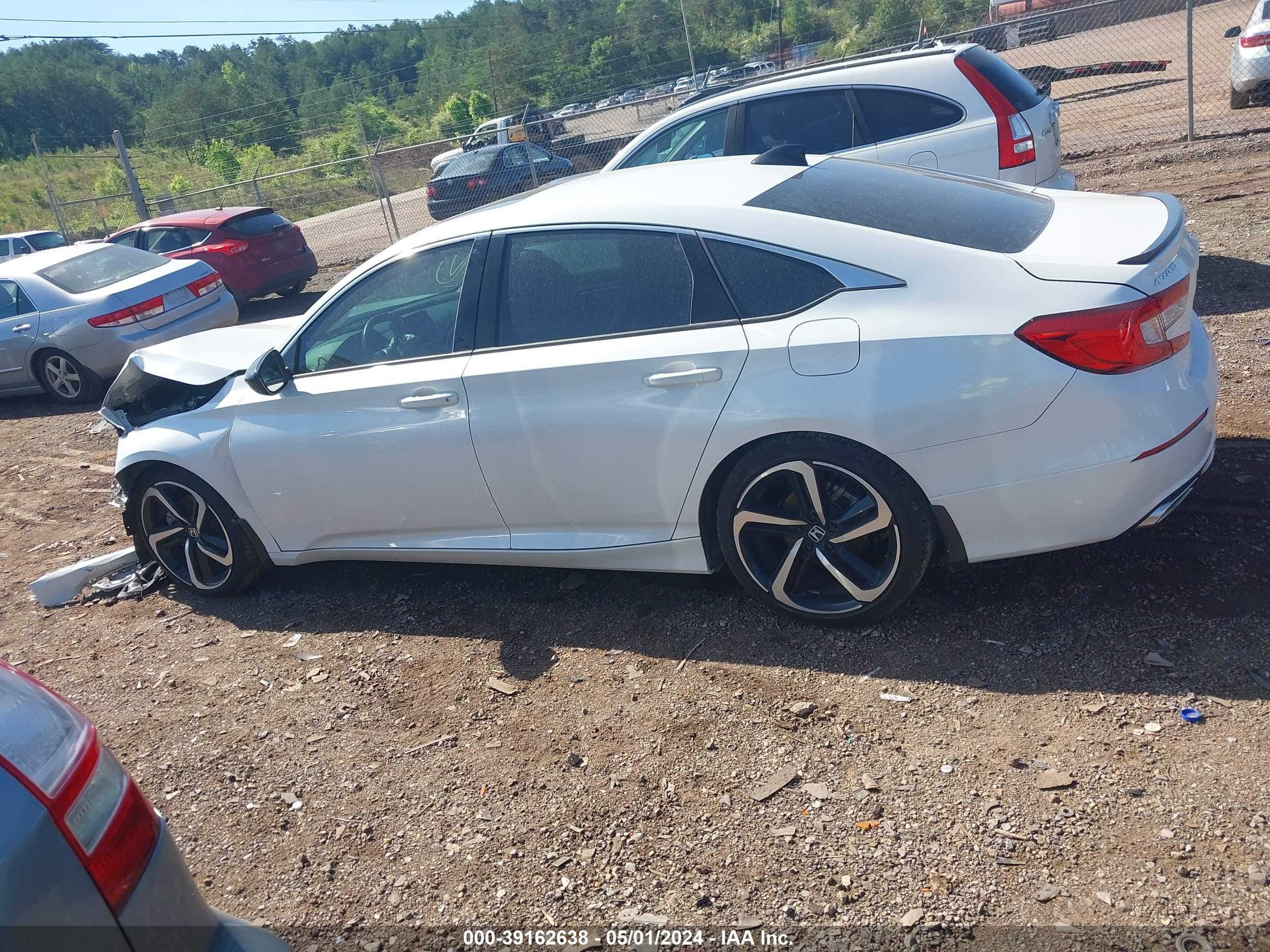 Photo 13 VIN: 1HGCV2F39NA010492 - HONDA ACCORD 