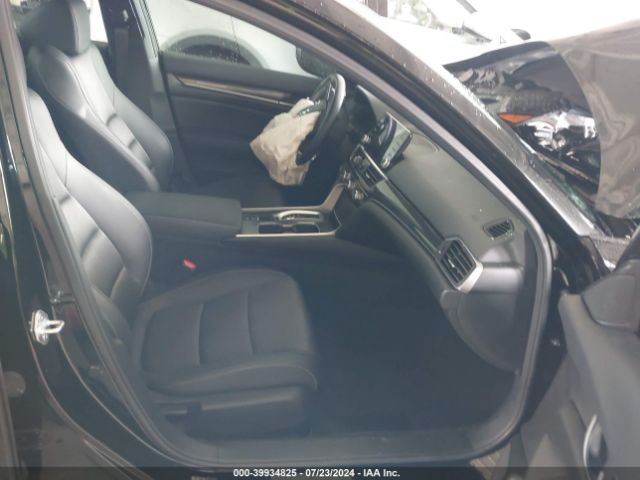 Photo 4 VIN: 1HGCV2F39NA014140 - HONDA ACCORD 