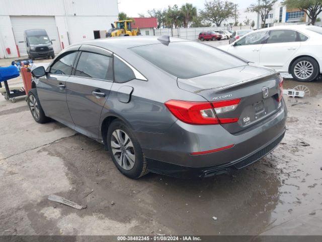 Photo 2 VIN: 1HGCV2F3XJA015288 - HONDA ACCORD 