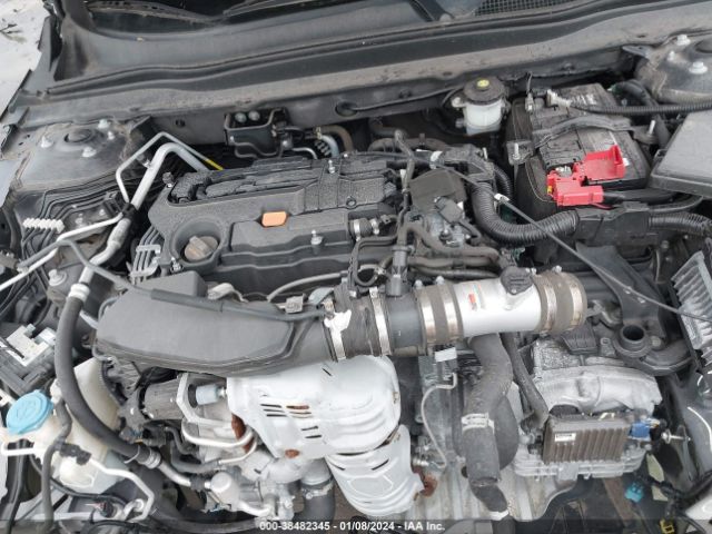 Photo 9 VIN: 1HGCV2F3XJA015288 - HONDA ACCORD 