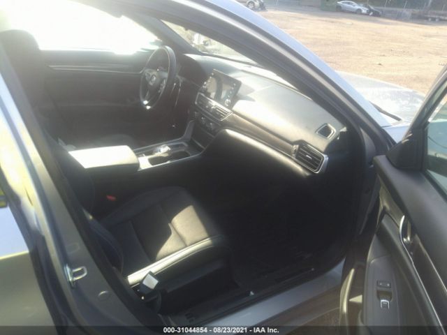 Photo 4 VIN: 1HGCV2F3XKA016331 - HONDA ACCORD SEDAN 