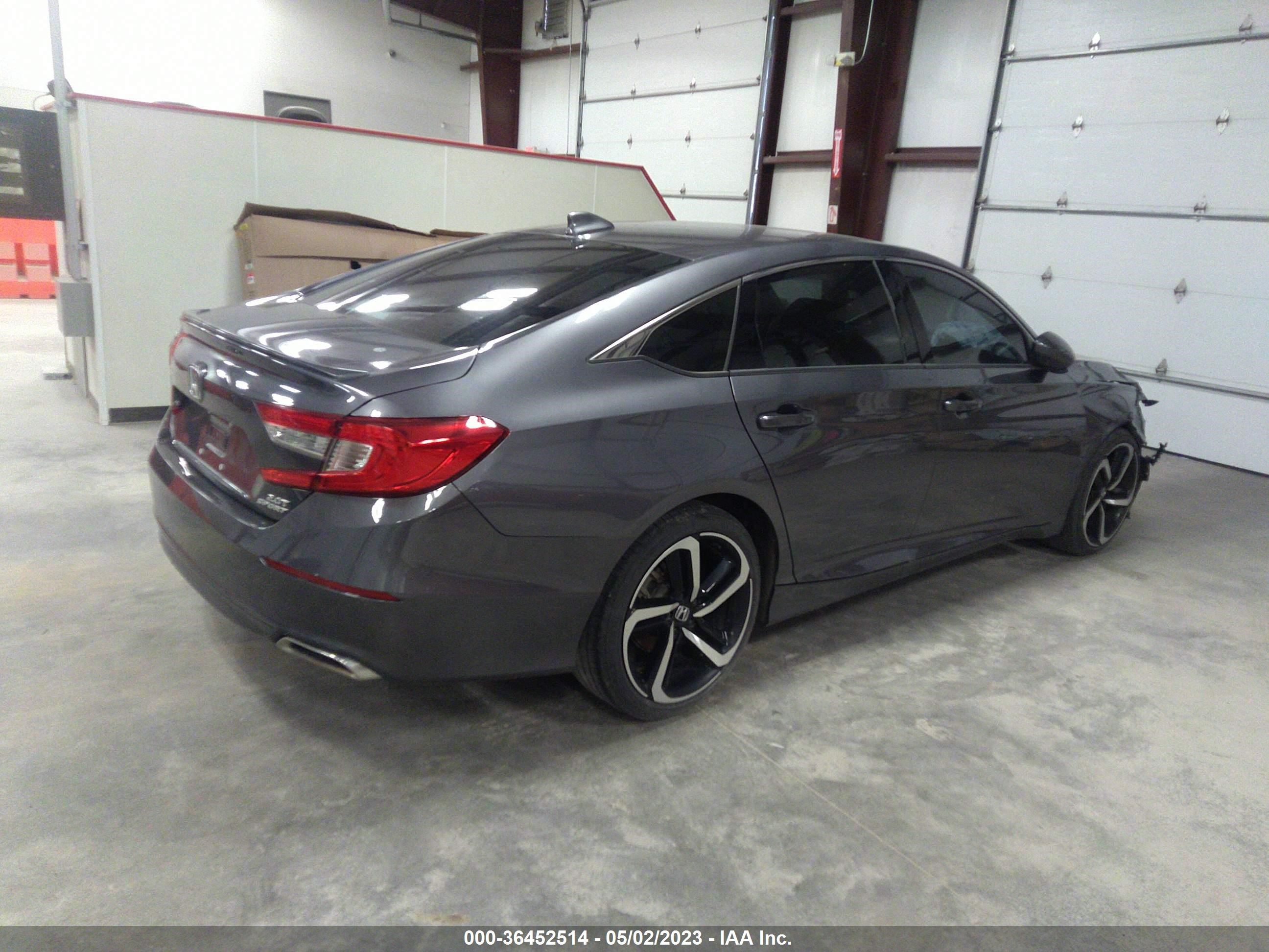 Photo 3 VIN: 1HGCV2F3XKA030844 - HONDA ACCORD 