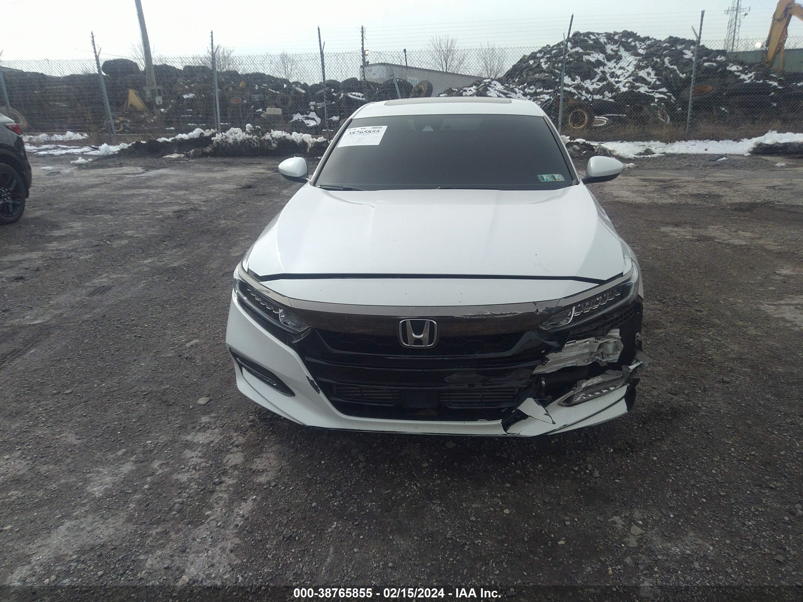 Photo 11 VIN: 1HGCV2F3XKA036157 - HONDA ACCORD 