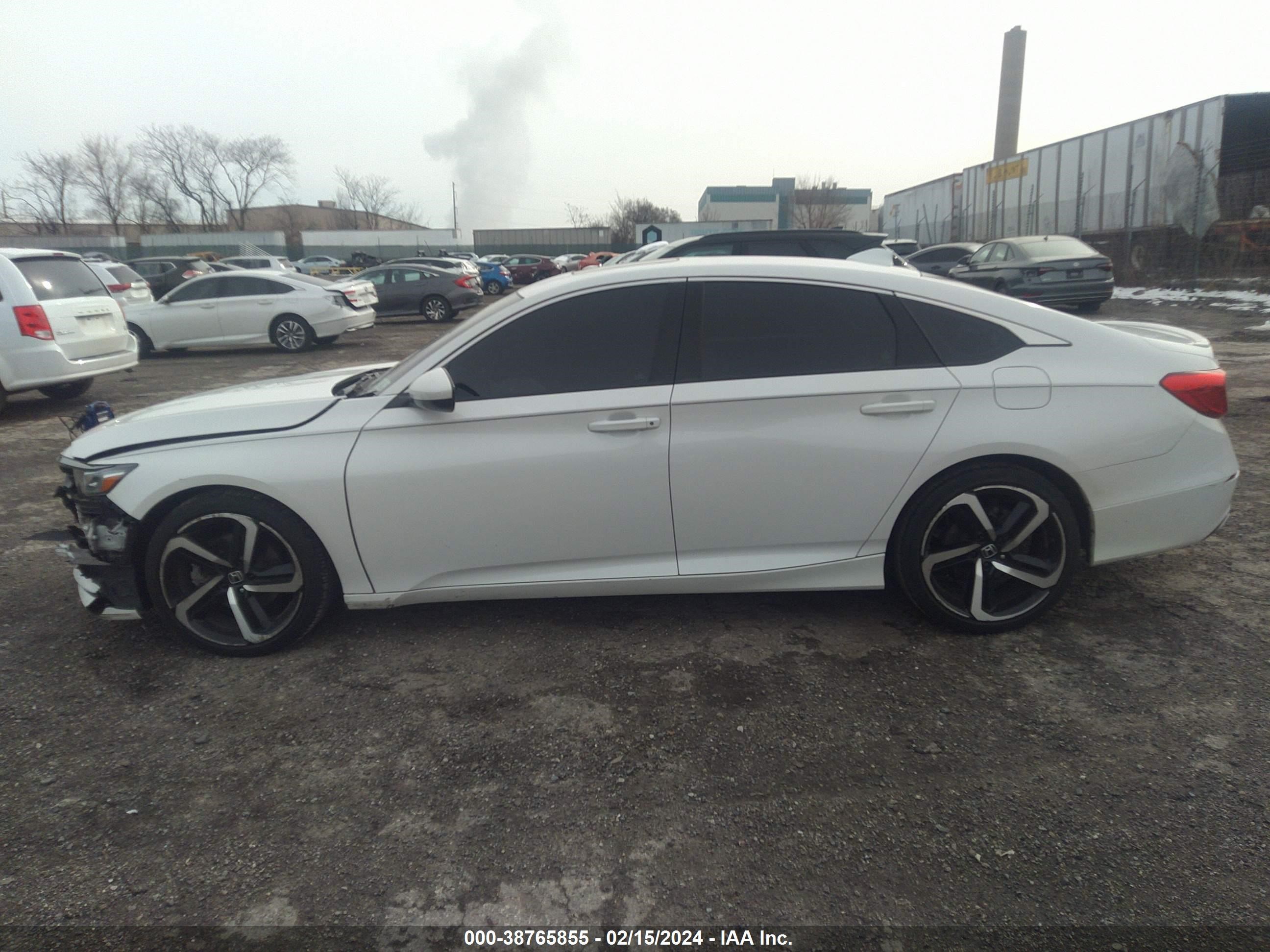 Photo 13 VIN: 1HGCV2F3XKA036157 - HONDA ACCORD 