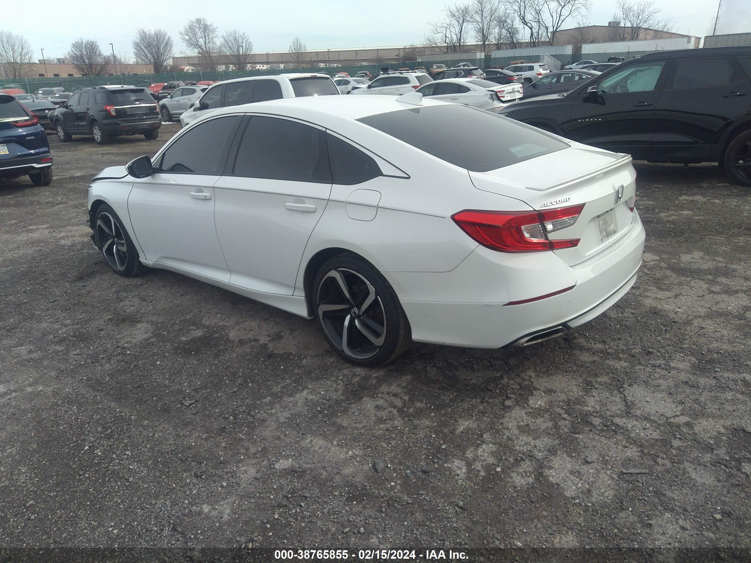 Photo 2 VIN: 1HGCV2F3XKA036157 - HONDA ACCORD 