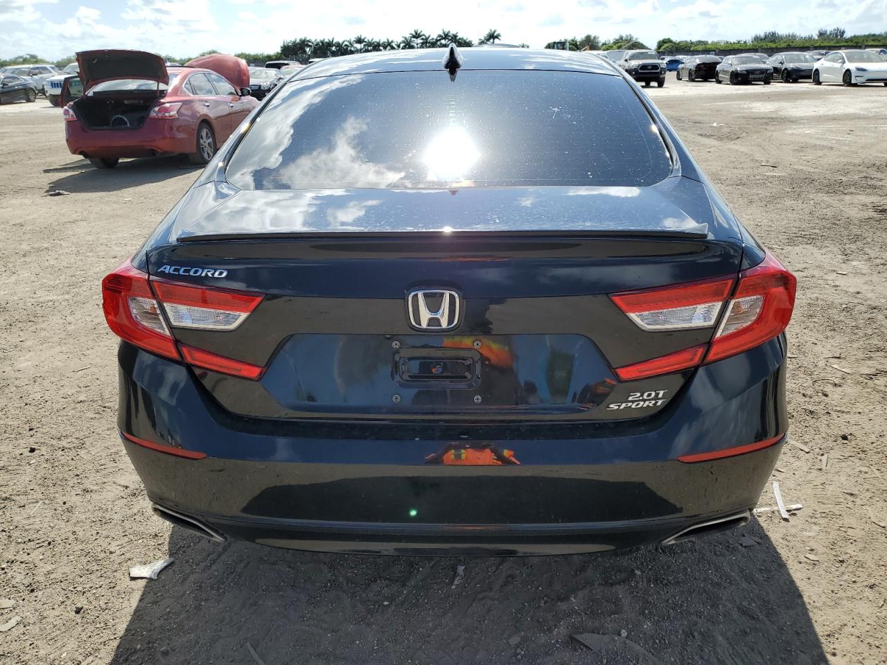 Photo 5 VIN: 1HGCV2F3XNA016592 - HONDA ACCORD 