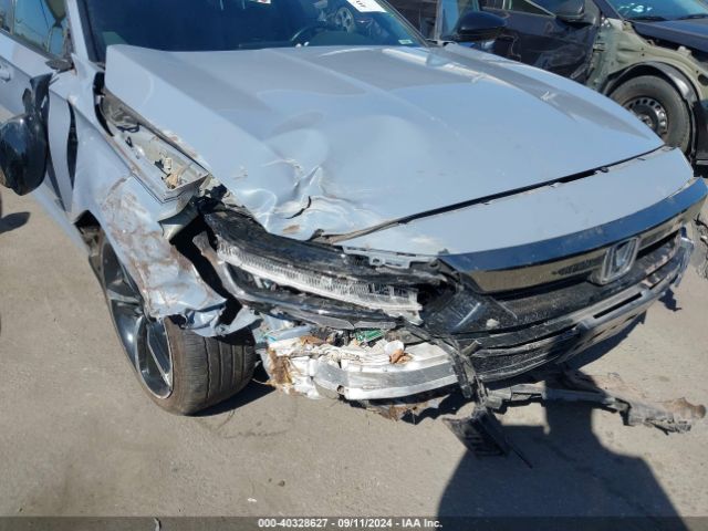 Photo 5 VIN: 1HGCV2F3XNA018231 - HONDA ACCORD 