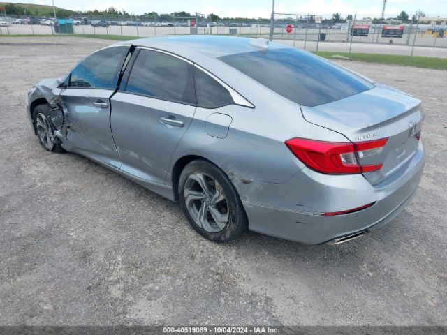 Photo 2 VIN: 1HGCV2F50JA011672 - HONDA ACCORD 