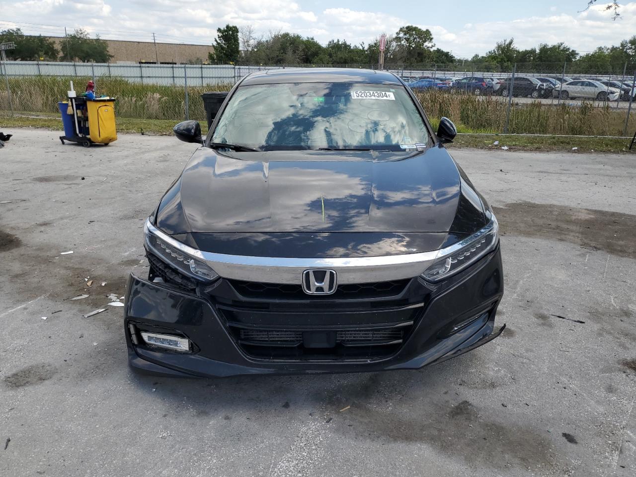 Photo 4 VIN: 1HGCV2F50JA017892 - HONDA ACCORD 