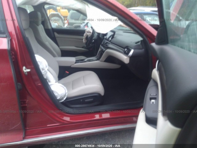 Photo 4 VIN: 1HGCV2F50JA018590 - HONDA ACCORD SEDAN 