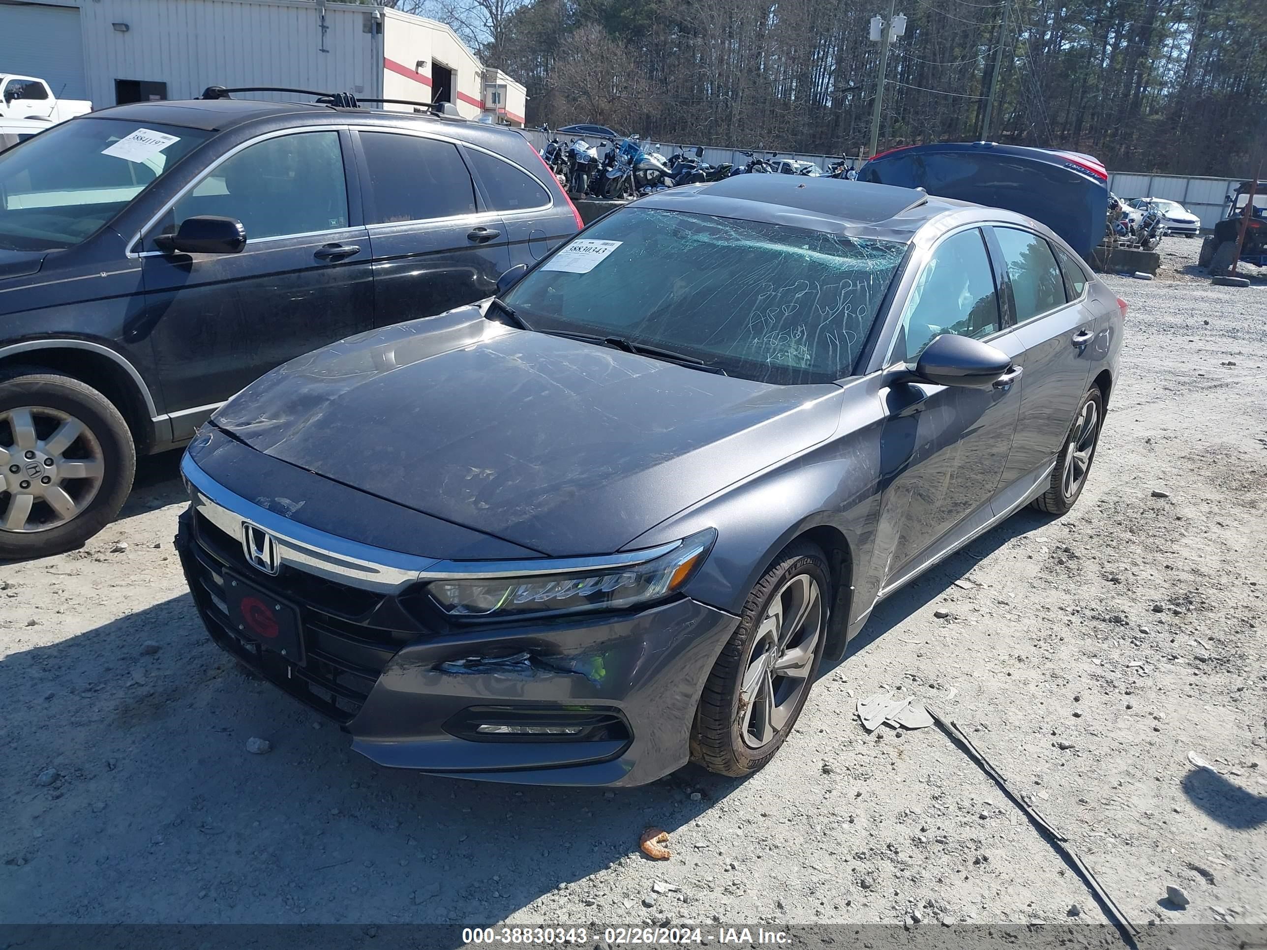 Photo 1 VIN: 1HGCV2F50JA038564 - HONDA ACCORD 