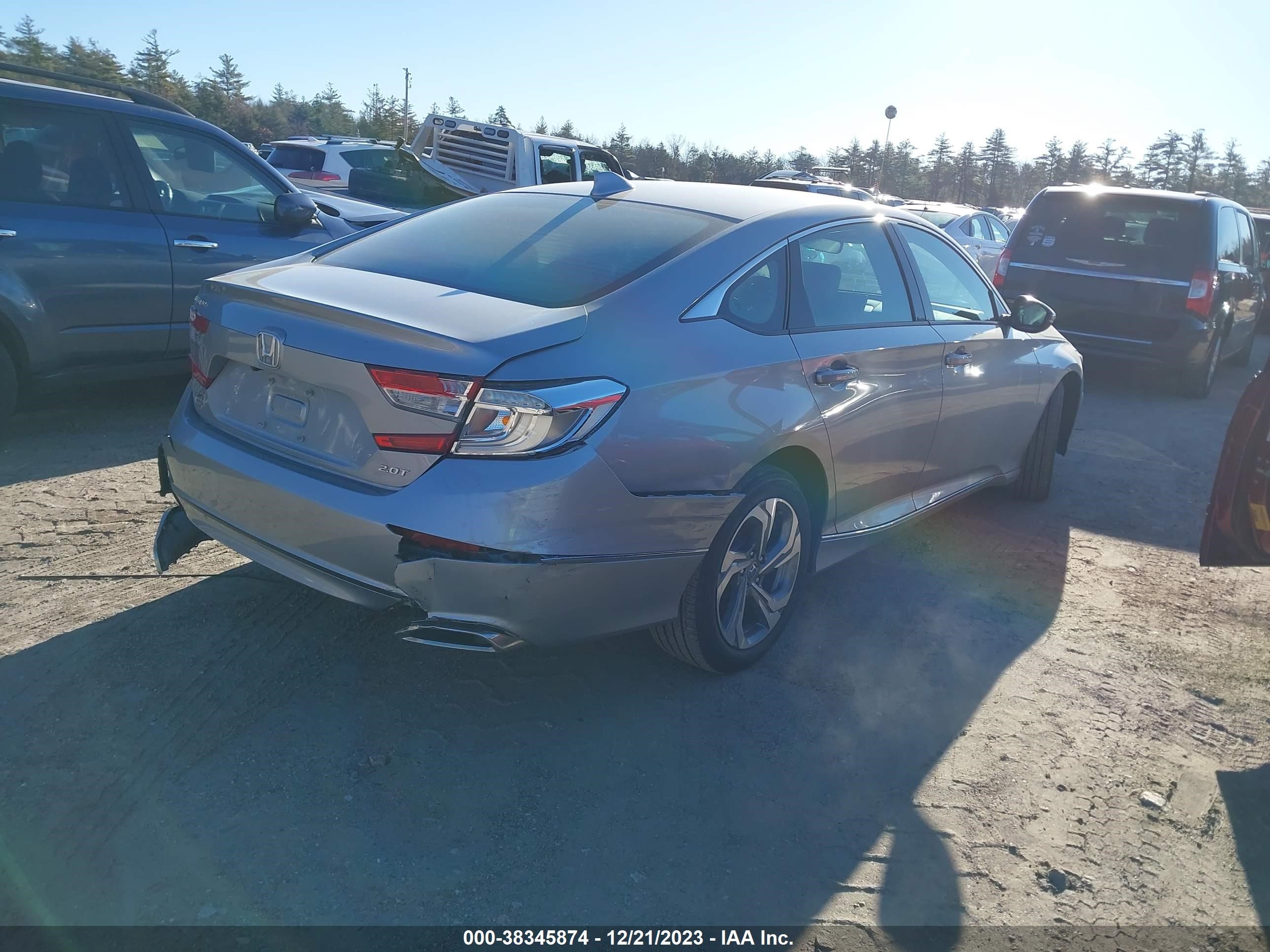 Photo 3 VIN: 1HGCV2F51KA026196 - HONDA ACCORD 