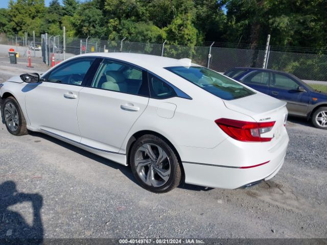 Photo 2 VIN: 1HGCV2F52JA010491 - HONDA ACCORD 