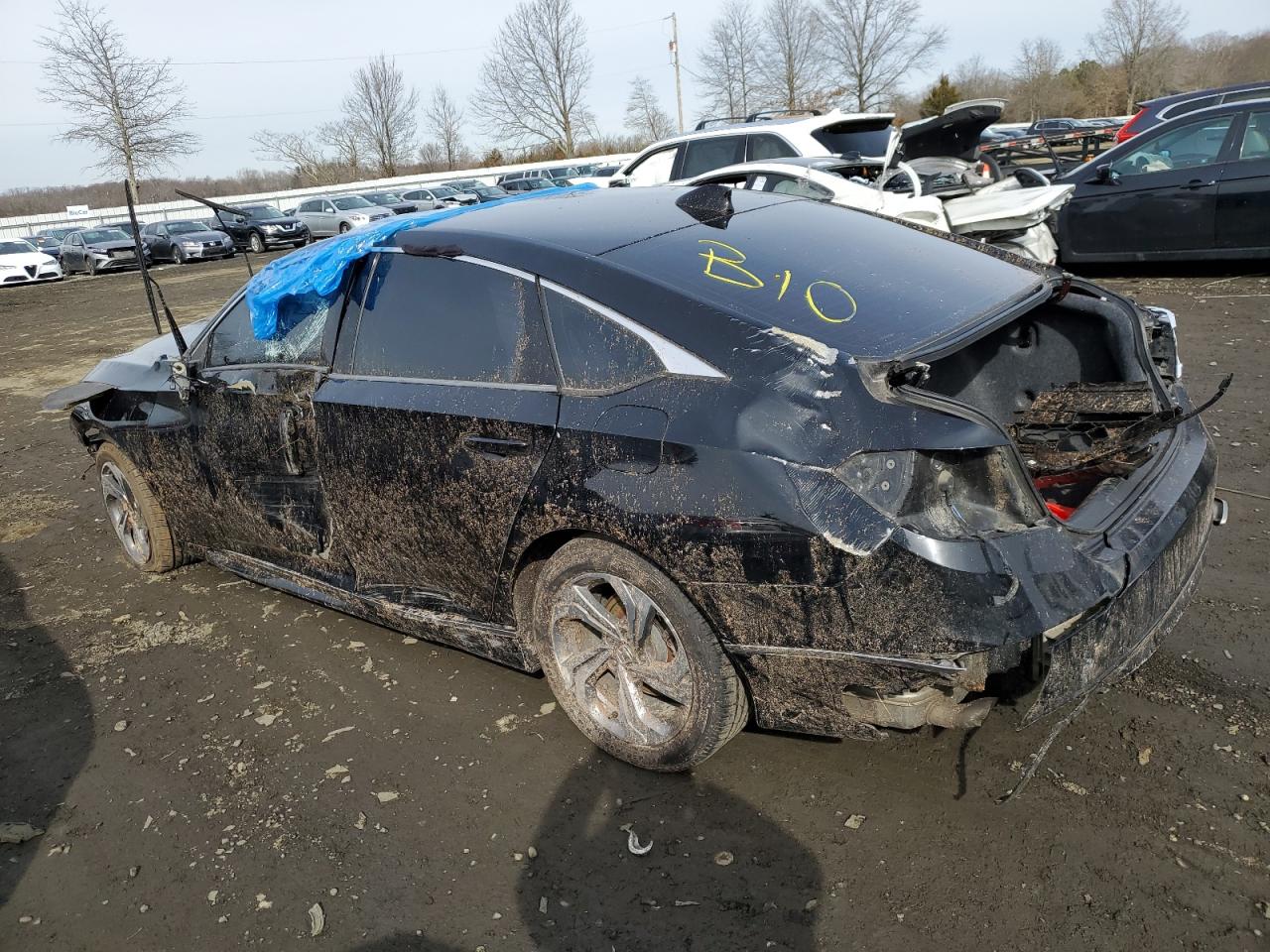 Photo 1 VIN: 1HGCV2F52JA027324 - HONDA ACCORD 