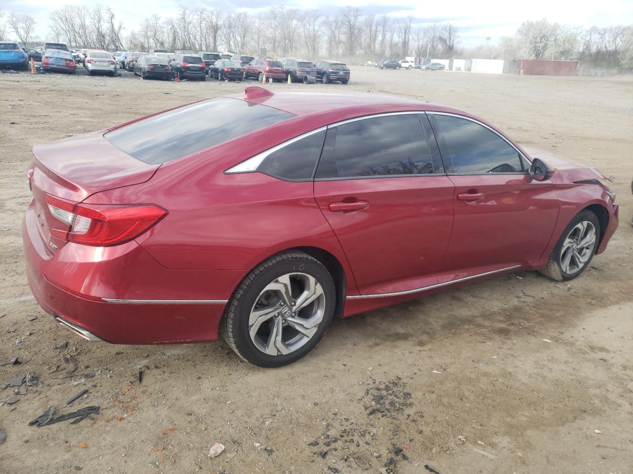 Photo 2 VIN: 1HGCV2F54JA033285 - HONDA ACCORD 