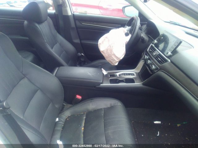 Photo 4 VIN: 1HGCV2F54JA033870 - HONDA ACCORD SEDAN 