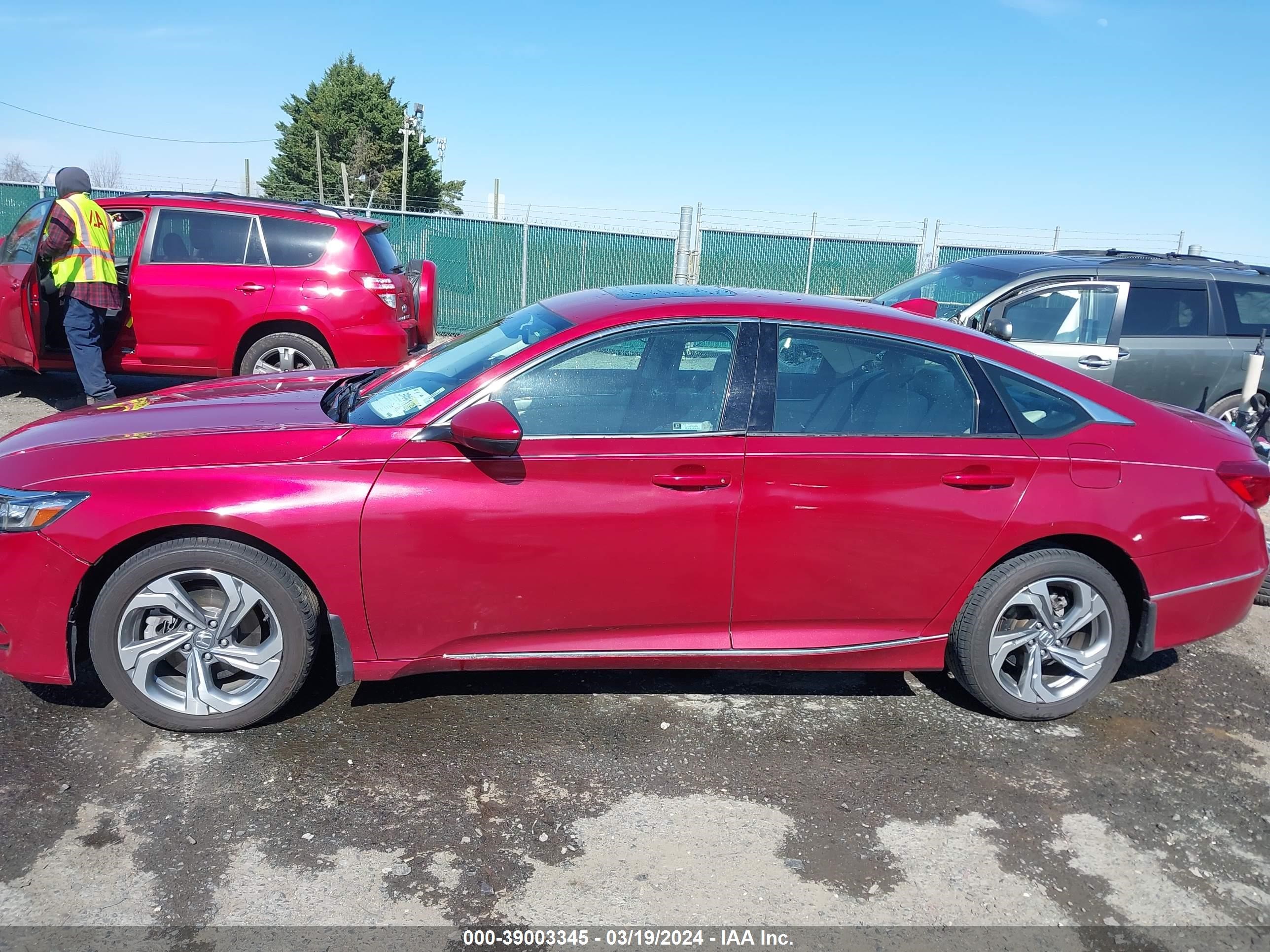 Photo 14 VIN: 1HGCV2F55KA029537 - HONDA ACCORD 