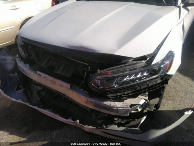 Photo 5 VIN: 1HGCV2F57JA020319 - HONDA ACCORD SEDAN 