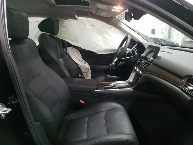 Photo 4 VIN: 1HGCV2F5XKA007601 - HONDA ACCORD 