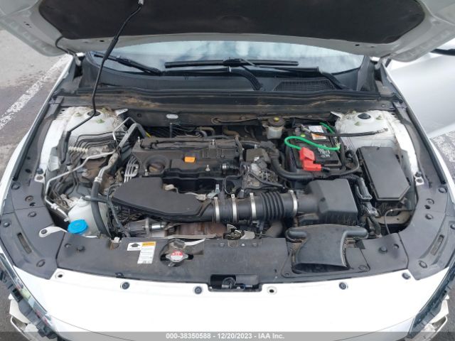 Photo 9 VIN: 1HGCV2F65JA002006 - HONDA ACCORD 