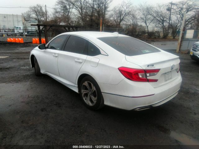 Photo 2 VIN: 1HGCV2F66JA002029 - HONDA ACCORD 