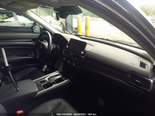 Photo 4 VIN: 1HGCV2F90JA040284 - HONDA ACCORD SEDAN 