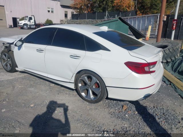 Photo 2 VIN: 1HGCV2F90KA004791 - HONDA ACCORD 