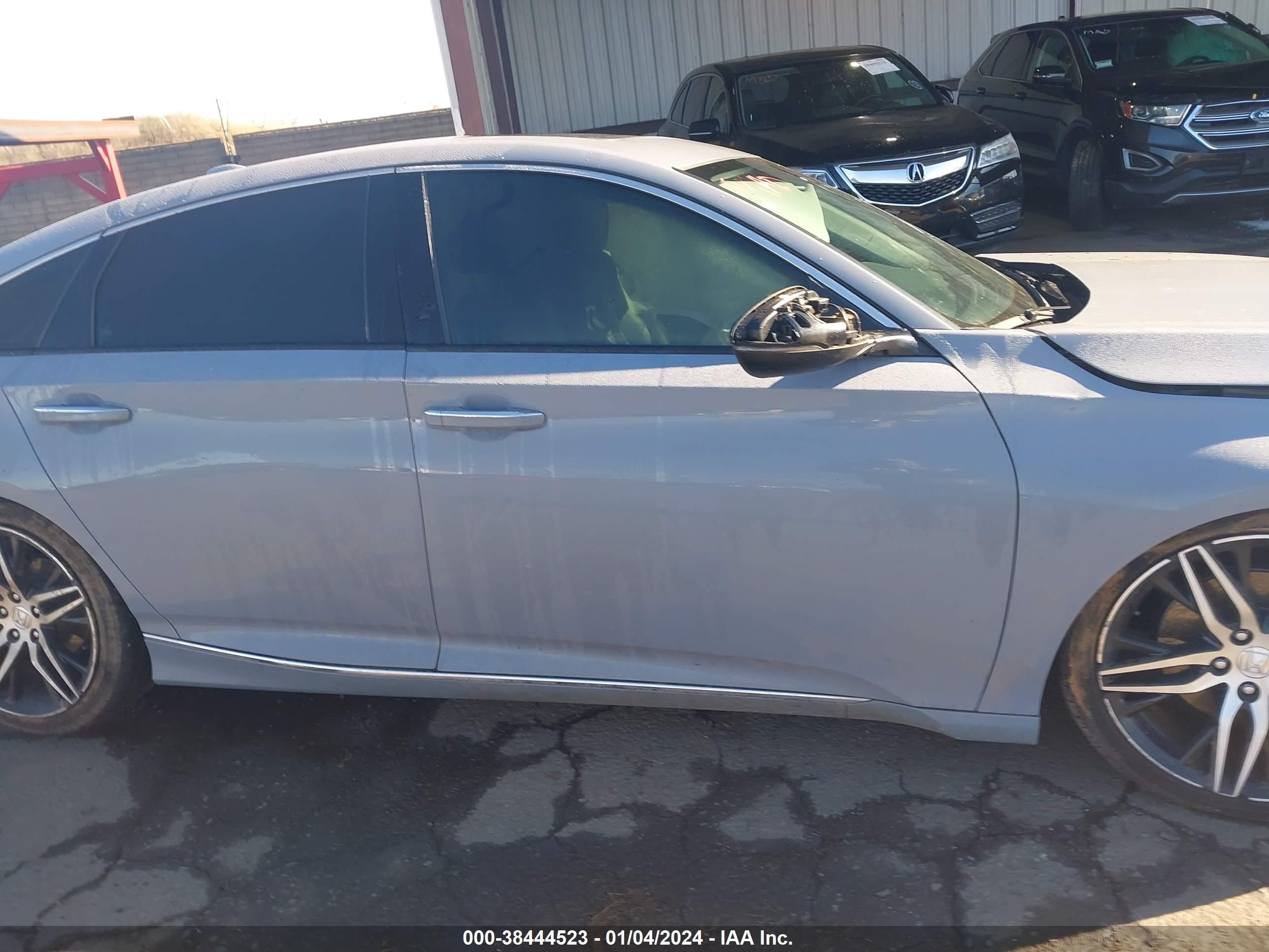 Photo 12 VIN: 1HGCV2F90MA001568 - HONDA ACCORD 